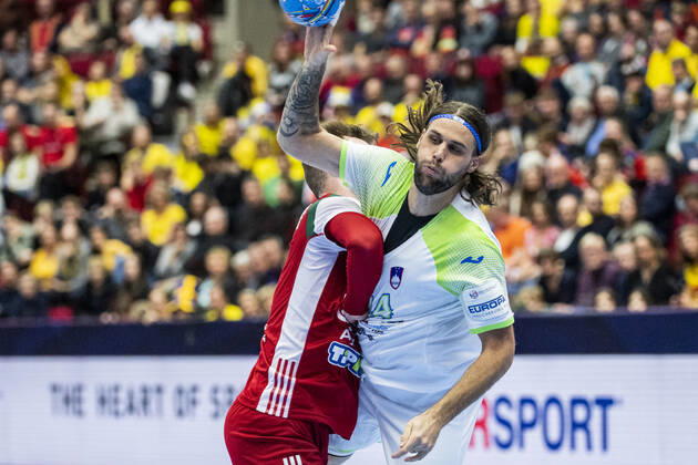 200119 Dean Bombac of Slovenia during the EHF European Handball Championship match between Slovenia and Hungary on January 19, 2020 in Malmö. Photo: Ludvig Thunman BILDBYRAN kod LT 35708 bbeng ehf euro 2020 em 2020 european men?s handball championship 2020 handball handboll handbolls-em 2020 handball handball-em 2020 slovenien slovenia hungary ungern Copyright: LUDVIGxTHUNMAN BB200119LT020