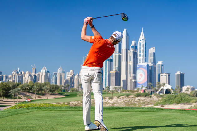 Bilder des Jahres 2020, Sport 01 Januar Sport Themen der Woche KW04 Thomas Detry of Belgium tees off at the 8th hole in round 3 during the PGA, Golf Herren European Tour Dubai Desert Classic at Emirates Golf Club, Dubai, UAE on 25 January 2020. Copyright: xGrantxWinterx 26070144