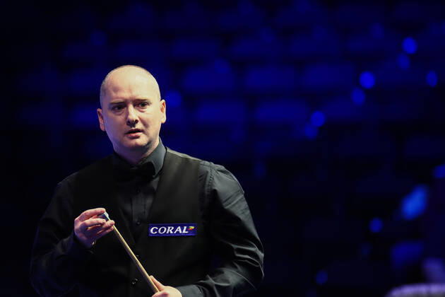 Graeme Dott of Scotland considers a shot to Tom Ford of England at the semi-final of World Grand Prix 2020 in Cheltenham, the United Kingdom, 7 February 2020. Graeme Dott of Scotland defeated Tom Ford of England with 6-4.