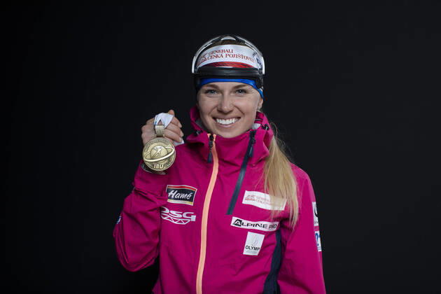 200213 Photo: Manzoni IBU Handout BILDBYRAN 13.02.2020, Antholz, Italy (ITA): Eva Kristejn Puskarcikova (CZE) - IBU World Championships Biathlon, medals, Antholz Anterselva (ITA). Handout International Biathlon Union. Â© Manzoni IBU bbeng skidskytte skiskyting biathlon VM skidskytte-VM IBU Biathlon World Championships 2020 Anterselva mixed relay mixstafett stafett Copyright: Manzoni IBU BB200213BB904