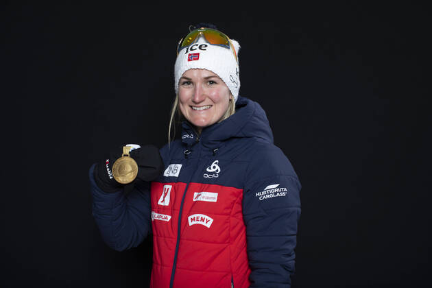 200213 Photo: Manzoni IBU Handout BILDBYRAN 13.02.2020, Antholz, Italy (ITA): Marte Olsbu Roeiseland (NOR) - IBU World Championships Biathlon, medals, Antholz Anterselva (ITA). Handout International Biathlon Union. Â© Manzoni IBU bbeng skidskytte skiskyting biathlon VM skidskytte-VM IBU Biathlon World Championships 2020 Anterselva mixed relay mixstafett stafett Copyright: Manzoni IBU BB200213BB905