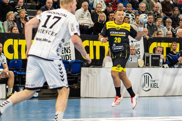 THW Kiel gegen TVB 1898 Stuttgart am 16.2.2020 Christian Zeitz ( 20, TVB 1898 Stuttgart, AU), THW Kiel gegen TVB 1898 Stuttgart in der LIQUI MOLY Handball-Bundesliga am 25. Spieltag, in der Sparkassen Arena (Kiel) am 16.2.2020 Copyright: xBEAUTIFULxSPORTS Angenendtx