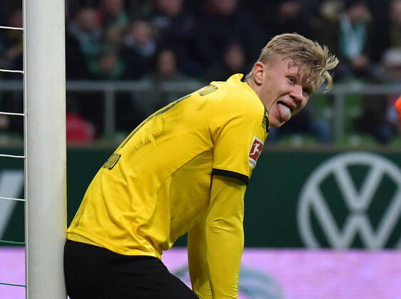 Sport Bilder des Tages 22.02.2020, xblx, Fussball 1.Bundesliga, SV Werder Bremen - Borussia Dortmund emspor, v.l. Erling Haaland (Borussia Dortmund) (DFL DFB REGULATIONS PROHIBIT ANY USE OF PHOTOGRAPHS as IMAGE SEQUENCES and or QUASI-VIDEO) Bremen