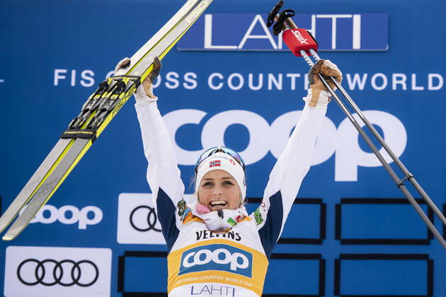 2020 Bilder des Jahres, Sport 02 Februar Sport Themen der Woche KW09 200229 Therese Johaug of Norway celebrates after the women?s 10 km classic technique interval start during the FIS Cross-Country World Cup on February 29, 2020 in Lahti. Photo: Johanna Lundberg Bildbyran 136123 bbeng världcupen skidor langrenn cross country skiing dam women 10km jubel Copyright: JOHANNAxLUNDBERG BB200229JL054