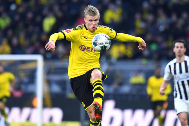 Fußball 1. Bundesliga 24. Spieltag Borussia Dortmund - SC Freiburg am 29.02.2020 im Signal Iduna Park in Dortmund Erling Haaland ( Dortmund ) DFL regulations prohibit any use of photographs as image sequences and or quasi-video.