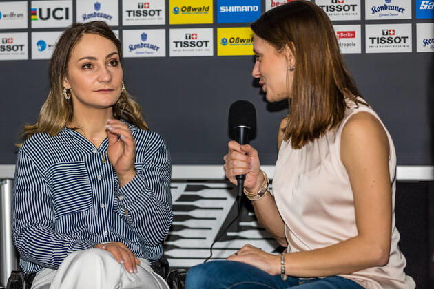 01.03.2020, Berlin, Berlin: 2020 Track cycling, Rad, Radsport, Bahnrad, Bahn World Championships: Die im Juni 2018 verünglückte Bahnradsprinterin Kristina Vogel - mehrfache Olympiasiegerin, Welt-, Europa- und Deutsche Meisterin - wird von ihrer ehemaligen Teamkollegin - ebenfalls Olympiasiegerin, Welt- Europa- und Deutsche Meisterin - Miriam Welte, interviewt. 2020 Track Cycling World Championships Berlin Copyright: xEibner-Pressefotox EP_Ham