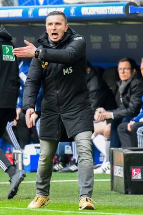Trainer Mersad Selimbegovic ( Regensburg ) Deutschland , Hamburg , Volksparkstadion, Fussball , 2. Fussball Bundesliga , Hamburger SV - Jahn Regensburg