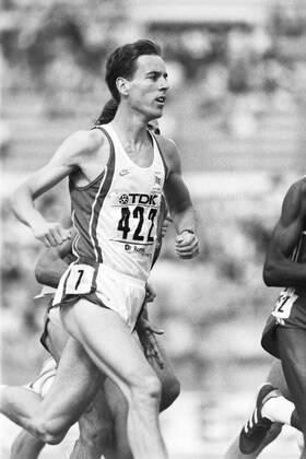 870906 Athletics, World Athletics Championships: Steve Crabb of Great Britain during 1500 m at The World Athletics Championships on September 6, 1987 in Rome, Italy. BILDBYRAN Copyright: BILDBYRAN 870906029