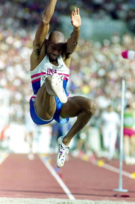 930819 Athletics, World Athletics Championships: Gold medalist Mike Powell of USA during long jump at The World Athletics Championships on August 19, 1993 in Stuttgart, Germany. BILDBYRAN Copyright: BILDBYRAN 930819087