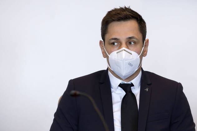 Bilder des Jahres 2020, Sport 04 April Sport Themen der Woche KW18 Sport Bilder des Tages Felix Sturm, mit bürgerlichem Namen Adan Catic, bei seiner Verhandlung wegen Steuerhinterziehung und Körperverletzung beim Landgericht Köln. Köln, 30.04.2020