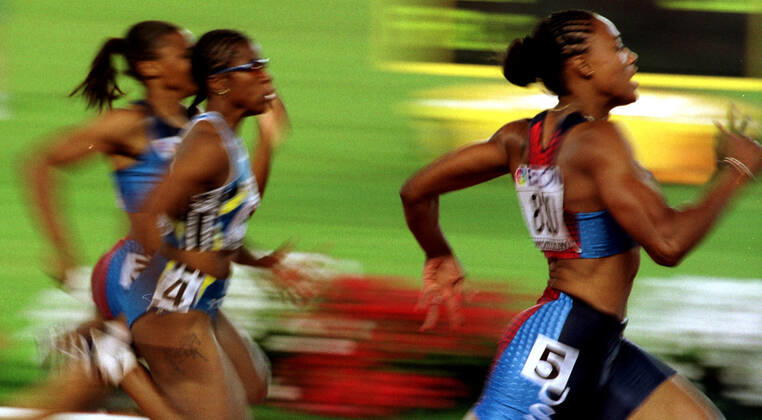 010812 Athletics, World Athletics Championships: Winner Marion Jones of USA cross the finish line during womens 200 m at The World Athletics Championships on August 12, 2001 in Edmonton, Canada. Jones was later disqualified for doping. BILDBYRAN Copyright: NIKLASxLARSSON BB010809NL019