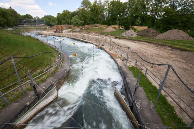 Baustelle Eiskanal: das Gelände wird ab jetzt für fast zwei Jahre für Passanten gesperrt wegen der Umbauten der Stecke für die Kanuslalom-WM 2022.