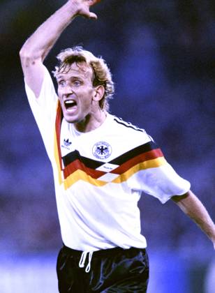 BREHME Andreas Team Deutschland Team Deutschland Weltmeister FIFA Fussball Weltmeisterschaften 1990 in Italien Finale Deutschland - Argentinien 1 : 0 am 08.07. 1990 in Rom