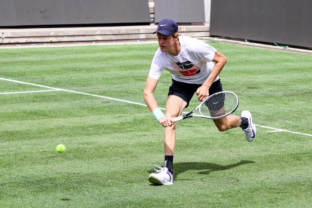 Jannik Sinner (ITA), bett1ACES, Berlin, LTTC Rot-Weiß - Steffi-Graf-Stadion, 11.07.2020,
