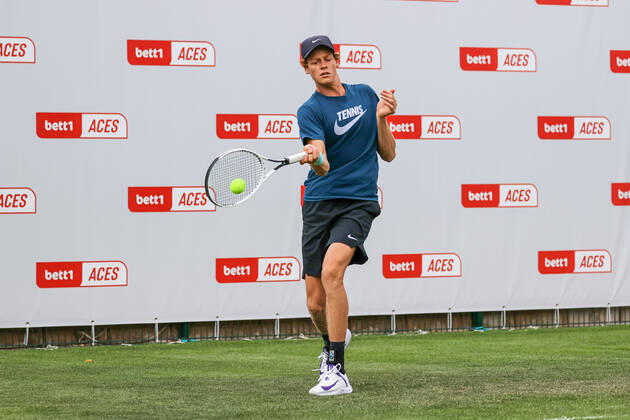 Jannik Sinner (ITA), bett1ACES, Berlin, LTTC Rot-Weiß - Steffi-Graf-Stadion, 11.07.2020,