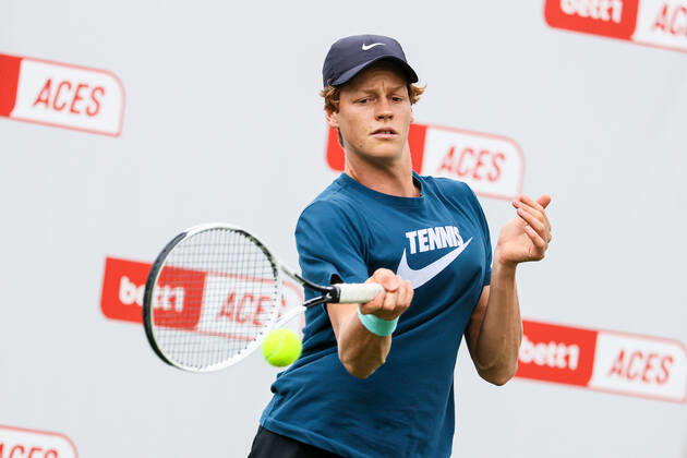Jannik Sinner (ITA), bett1ACES, Berlin, LTTC Rot-Weiß - Steffi-Graf-Stadion, 11.07.2020,