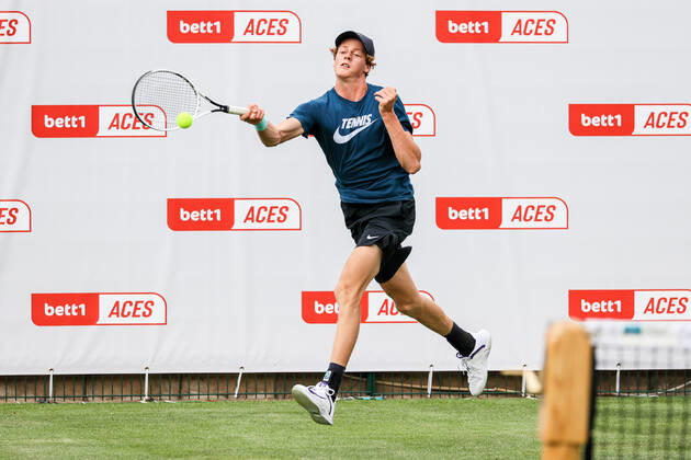 Jannik Sinner (ITA), bett1ACES, Berlin, LTTC Rot-Weiß - Steffi-Graf-Stadion, 11.07.2020,