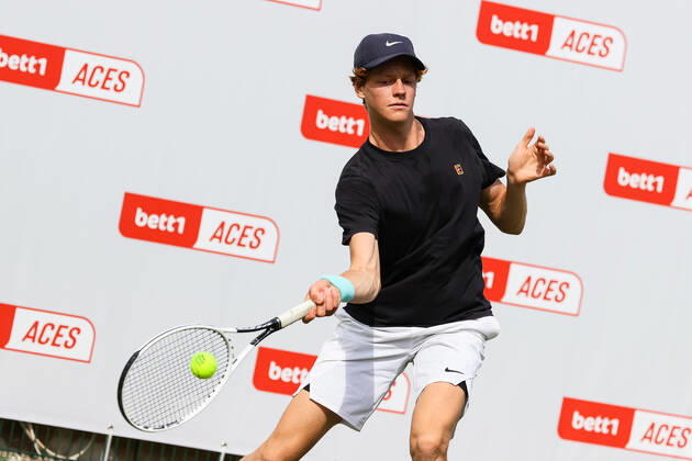 Jannik SINNER (ITA), bett1ACES, Berlin, LTTC Rot-Weiß - Steffi-Graf-Stadion, 12.07.2020,