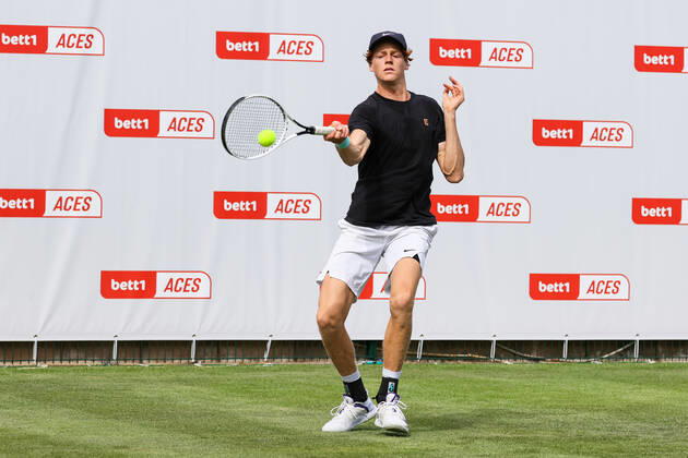 Jannik SINNER (ITA), bett1ACES, Berlin, LTTC Rot-Weiß - Steffi-Graf-Stadion, 12.07.2020,