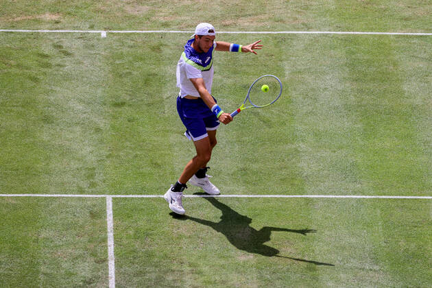 Jan-Lennard STRUFF (GER), bett1ACES, Berlin, LTTC Rot-Weiß - Steffi-Graf-Stadion, 13.07.2020,