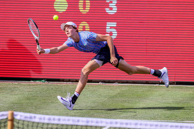 Jannik SINNER (ITA), bett1ACES, Berlin, LTTC Rot-Weiß - Steffi-Graf-Stadion, 13.07.2020,