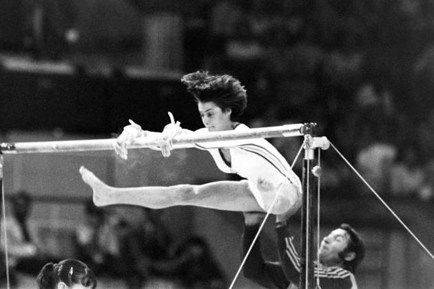 COMANECI Nadja Team ROU Olympiasiegerin mit Trainer KAROLYI Bela Turnen der Frauen Olympische Sommerspiele 1980 in Moskau am 25. Juli 1980 in Moskau