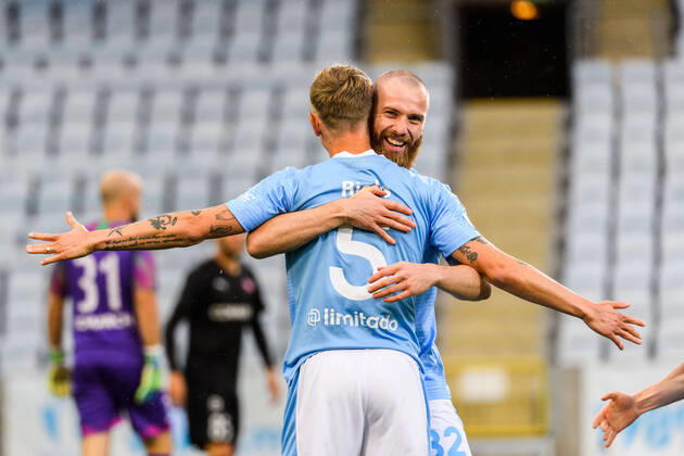 Bilder des Jahres 2020, Sport 08 August Sport Themen der Woche KW35 Sport Bilder des Tages 200827 Jo Inge Berget celebrates with Sören Rieks of Malmö FF after 1-0 during the UEFA Europa League qualifying match between Malmö FF and Cracovia Krakow on August 27, 2020 in Malmö. Photo: Ludvig Thunman BILDBYRAN kod LT LT0027 fotboll football soccer uefa europa league malmö ff cracovia krakow bbeng jubel Copyright: LUDVIGxTHUNMAN BB200827LT013