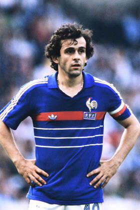 PLATINI Michel Kapitaen Team Frankreich UEFA Fussball Europameisterschaften 1984 in Frankreich Finale Frankreich - Spanien 2 : 0 am 27.06.1984 in Paris