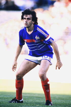 PLATINI Michel Kapitaen Team Frankreich UEFA Fussball Europameisterschaften 1984 in Frankreich Finale Frankreich - Spanien 2 : 0 am 27.06.1984 in Paris