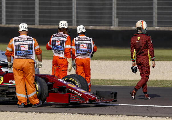 Sport Themen der Woche KW37 Sport Bilder des Tages Motorsports: FIA Formula One World Championship, WM, Weltmeisterschaft 2020, Grand Prix of Tuscany, 5 Sebastian Vettel (GER, Scuderia Ferrari Mission Winnow), Scarperia Italy