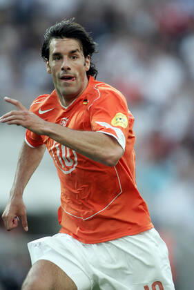 Ruud Van Nistelrooy Holland & Manchester United, ManU FC Germany V Holland Euro 2004 Dragao Stadium, Porto, Portugal 15 June 2004 Copyright: Allstar RichardxSelle 12830573