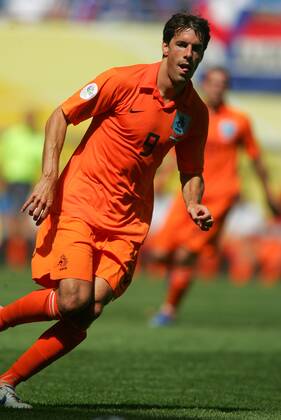 RUUD VAN NISTELROOY HOLLAND & Manchester United, ManU FC SERBIA MONTENEGRO V HOLLAND WORLD CUP, LEIPZIG, GERMANY 11-Jun-06 DIL45872 Copyright: Allstar SportsphotoxL 12859946