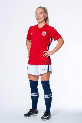 201022 Thea Bjelde of the Norwegian women?s national football team poses for a portrait on October 22, 2020 in Oslo. Photo: Vegard Wivestad Grott BILDBYRAN kod VG VG0061 bbeng fotball fotboll football norge norway a kvinner portrett porträtt portraits dam Copyright: VEGARDxWIVESTADxGRoTT BB201022VG009