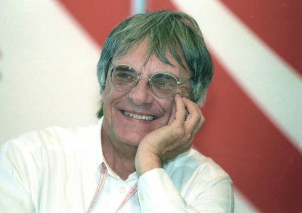 Archivbilder der Woche Sport KW44 Formel 1 Chef Bernie Ecclestone Portrait 27.07.1996.