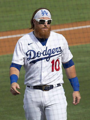 October 27, 2020, Los Angeles, California, USA: Justin Turner 10 of the Los Angeles Dodgers pulled during World Series game 6 after positive coronavirus test. FILE PHOTO: Justin Turner 10 of the Los Angeles Dodgers during their game against the Seattle Mariners on Tuesday August 18, 2020 at Dodger Stadium in Los Angeles, California. DOUGLAS CUELLAR PI Los Angeles USA - ZUMAp124 20201027_zaa_p124_006 Copyright: xDouglasxCuellarx