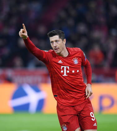Archivbild: Fussball International, Weltfussballer 2020: Robert Lewandowski (FC Bayern Muenchen) FUSSBALL CHAMPIONS LEAGUE SAISON 2019 2020 Vorrunde Gruppe B FC Bayern Muenchen - Olympiakos Piraeus 06.11.2019 JUBEL FC Bayern Muenchen; Torschuetze zum 1-0 Robert Lewandowski