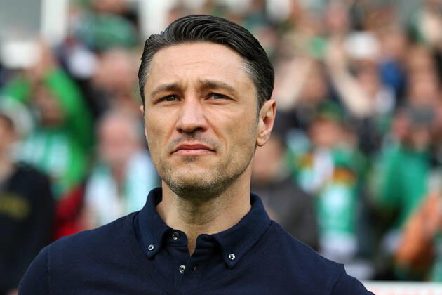 Bremen, Deutschland 14. Mai 2016: 1. BL - 15 16 - SV Werder Bremen vs. Eintracht Frankfurt Trainer Niko Kovac (Eintracht Frankfurt) nachdenklich grübelnd gruebelnd Mimik starker Gesichtsausdruck Emotion . Aktion . Einzelbild . quer, querformat 1. BL - 15 16 - SV Werder Bremen vs. Eintracht Frankfurt
