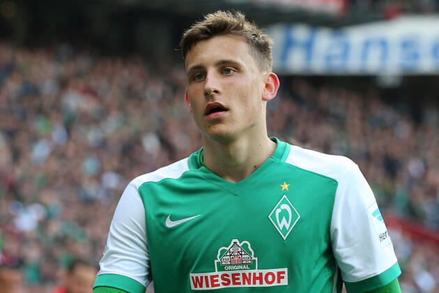 Bremen, Deutschland 14. Mai 2016: 1. BL - 15 16 - SV Werder Bremen vs. Eintracht Frankfurt Maximilian Eggestein (SV Werder Bremen, 35) Aktion . Einzelbild . quer, querformat 1. BL - 15 16 - SV Werder Bremen vs. Eintracht Frankfurt