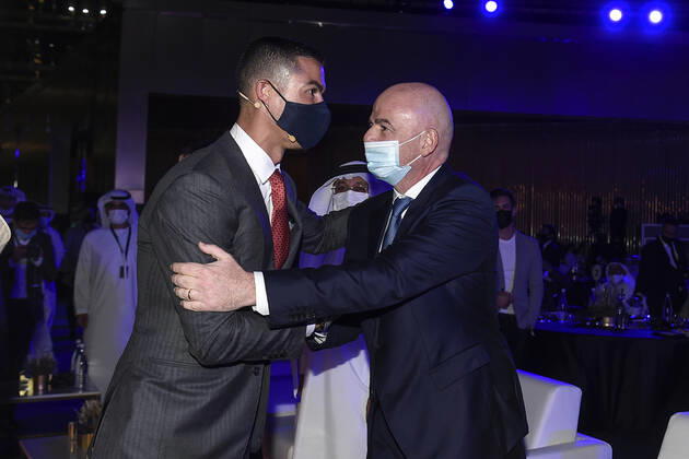 Foto Fabio Ferrari - LaPresse 27 Dicembre 2020 Dubai ( Emirati Arabi ) Dubai Globe Soccer Award 2020 - Dodicesima Edizione. Nella foto: Giovanni Infantino, Cristiano Ronaldo photo Fabio Ferrari - LaPresse December 27, 20720 Dubai (Unated Arab Emirate) Sport Dubai Globe Soccer Award 2020 - 12th Edition. In the pic: Giovanni Infantino, Cristiano Ronaldo  Copyright: xFabioxFerrari LaPressex