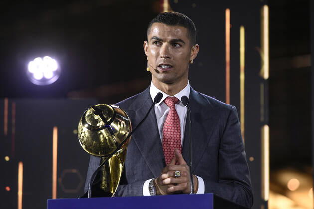 Foto Fabio Ferrari - LaPresse 27 Dicembre 2020 Dubai ( Emirati Arabi ) Dubai Globe Soccer Award 2020 - Dodicesima Edizione. Nella foto: Cristiano Ronaldo, PLAYER OF THE CENTURY 2001-2020 photo Fabio Ferrari - LaPresse December 27, 20720 Dubai (Unated Arab Emirate) Sport Dubai Globe Soccer Award 2020 - 12th Edition. In the pic: Cristiano Ronaldo,PLAYER OF THE CENTURY 2001-2020  Copyright: xFabioxFerrari LaPressex