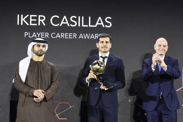 Foto Fabio Ferrari - LaPresse 27 Dicembre 2020 Dubai ( Emirati Arabi ) Dubai Globe Soccer Award 2020 - Dodicesima Edizione. Nella foto: Player Career Iker Casillas, Giovanni Infanino, H.H. Sheikh Hamdan Bin Mohammed Bin Rashid ALMaktoum photo Fabio Ferrari - LaPresse December 27, 20720 Dubai (Unated Arab Emirate) Sport Dubai Globe Soccer Award 2020 - 12th Edition. In the pic: Player Career Iker Casillas,Giovanni Infanino, H.H. Sheikh Hamdan Bin Mohammed Bin Rashid ALMaktoum  Copyright: xFabioxFerrari LaPressex
