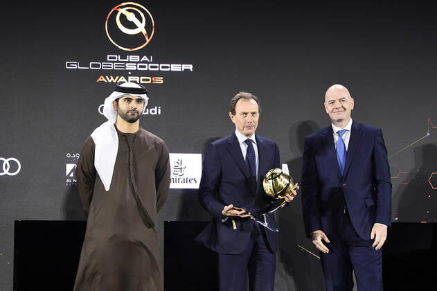 Foto Fabio Ferrari - LaPresse 27 Dicembre 2020 Dubai ( Emirati Arabi ) Dubai Globe Soccer Award 2020 - Dodicesima Edizione. Nella foto: CLUB OF THE CENTURY 2001-2020 Real Madrid photo Fabio Ferrari - LaPresse December 27, 20720 Dubai (Unated Arab Emirate) Sport Dubai Globe Soccer Award 2020 - 12th Edition. In the pic: CLUB OF THE CENTURY 2001-2020 Real Madrid  Copyright: xFabioxFerrari LaPressex