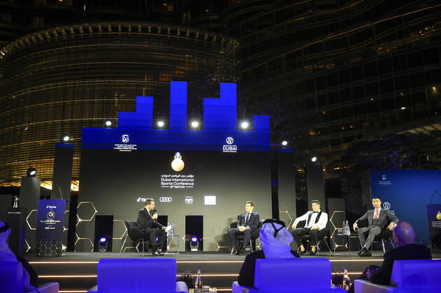Foto Fabio Ferrari - LaPresse 27 Dicembre 2020 Dubai ( Emirati Arabi ) 15ma edizione di Dubai International Sports Conference - Globe Soccer Award 2020 Nella foto:Iker Casillas, Robert Lewandowski, Cristiano Ronaldo photo Fabio Ferrari LaPresse December 27, 2020 Dubai (Unated Arab Emirate) Sport 15th edition of the Dubai International Sports Conference - - Globe Soccer Award 2019 In the pic:Iker Casillas, Robert Lewandowski, Cristiano Ronaldo  Copyright: xLaPresse xFabioxFerrarix