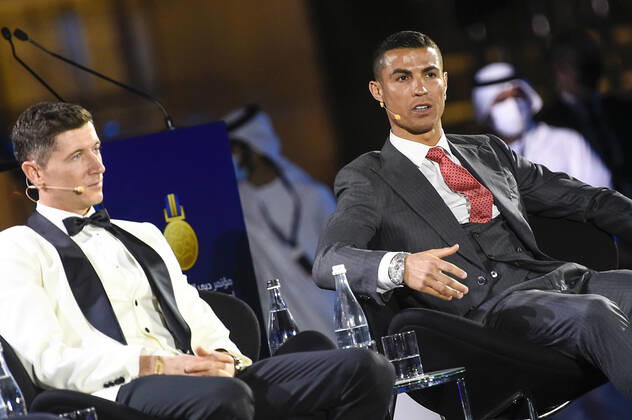 Foto Fabio Ferrari - LaPresse 27 Dicembre 2020 Dubai ( Emirati Arabi ) 15ma edizione di Dubai International Sports Conference - Globe Soccer Award 2020 Nella foto:ristiano Ronaldo photo Fabio Ferrari LaPresse December 27, 2020 Dubai (Unated Arab Emirate) Sport 15th edition of the Dubai International Sports Conference - - Globe Soccer Award 2019 In the pic:Cristiano Ronaldo  Copyright: xLaPresse xFabioxFerrarix