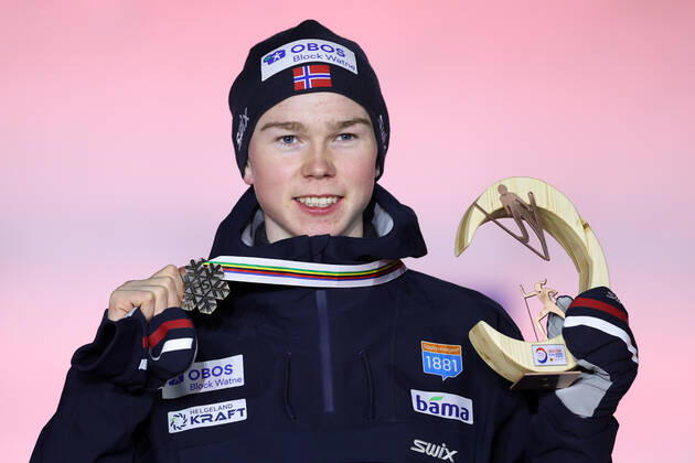 NORDIC SKIING - FIS Nordic World Ski Championships Oberstdorf 2021 OBERSTDORF,GERMANY,27.FEB.21 - NORDIC SKIING, NORDIC COMBINED - FIS Nordic World Ski Championships, men, award ceremony. Image shows the rejoicing of Jens Luraas Oftebro (NOR). Keywords: medal. GEPAxpictures xChristianxWalgram