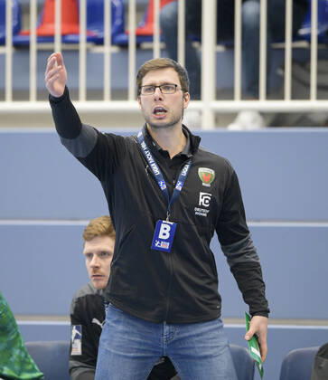 Trainer Jaron SIEWERT (B) Gestik, Geste, Handball 1. Bundesliga, 20. Spieltag, TUSEM Essen (E) - Fuechse Berlin (B) 23:24, am 07.03.2021 in E s s e n Deutschland Â