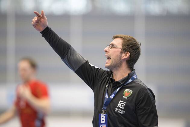 Trainer Jaron SIEWERT (B) Gestik, Geste, Handball 1. Bundesliga, 20. Spieltag, TUSEM Essen (E) - Fuechse Berlin (B) 23:24, am 07.03.2021 in E s s e n Deutschland Â