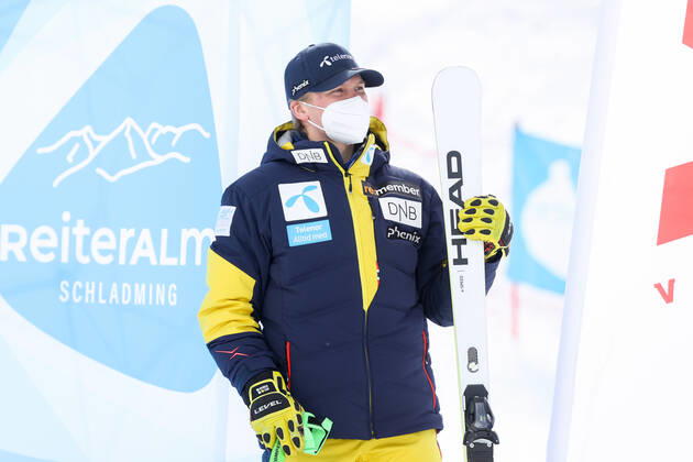 ALPINE SKIING - FIS EC Reiteralm SCHLADMING,AUSTRIA,18.MAR.21- ALPINE SKIING - FIS Europa Cup Final, award ceremony for the Giant Slalom Europa Cup, men. Image shows Timon Haugan (NOR). GEPAxpictures xChristianxWalgram