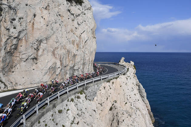 Bilder des Jahres 2021, Sport 03 März Sport Themen der Woche KW11 Sport Bilder des Tages Photo LaPresse - Fabio Ferrari March, 20 2021 Milano (Italy) Cycling 112 Edition Milano Sanremo - from Milan to Sanremo - 299 km In the pic: during the race. Copyright: xFabioxFerrari LaPressex