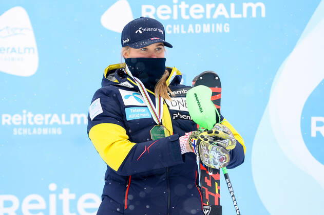 ALPINE SKIING - FIS EC Reiteralm SCHLADMING,AUSTRIA,21.MAR.21- ALPINE SKIING - FIS Europa Cup, award ceremony for the overall Europa Cup, ladies. Image shows Marte Monsen (NOR). Keywords: medal. GEPAxpictures xChristianxWalgram